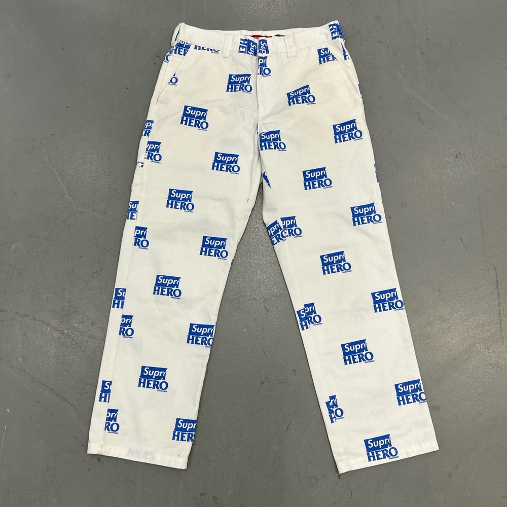 Supreme jeans
